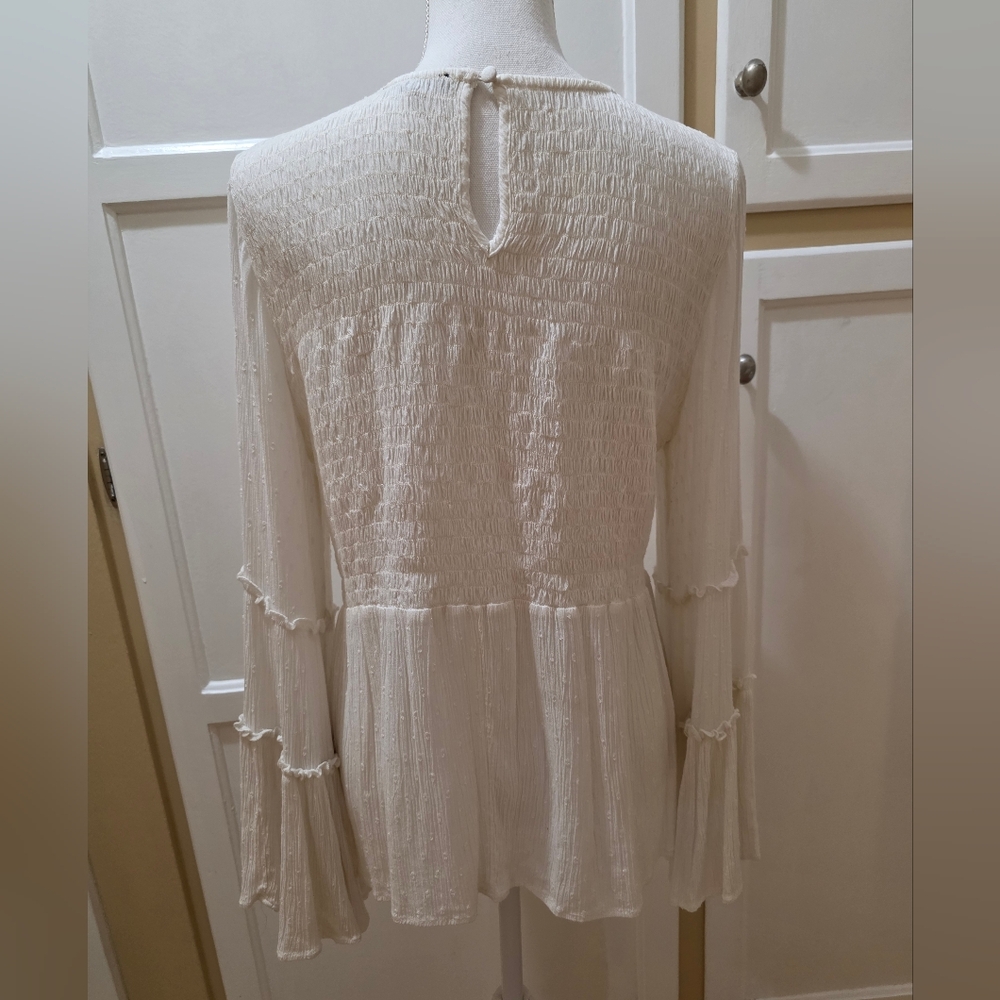 American Eagle Elegant Cream Peplum Bottom Women's Top - Picture 6 of 14